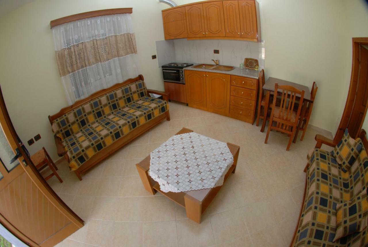 Rama Apartments Саранда Экстерьер фото